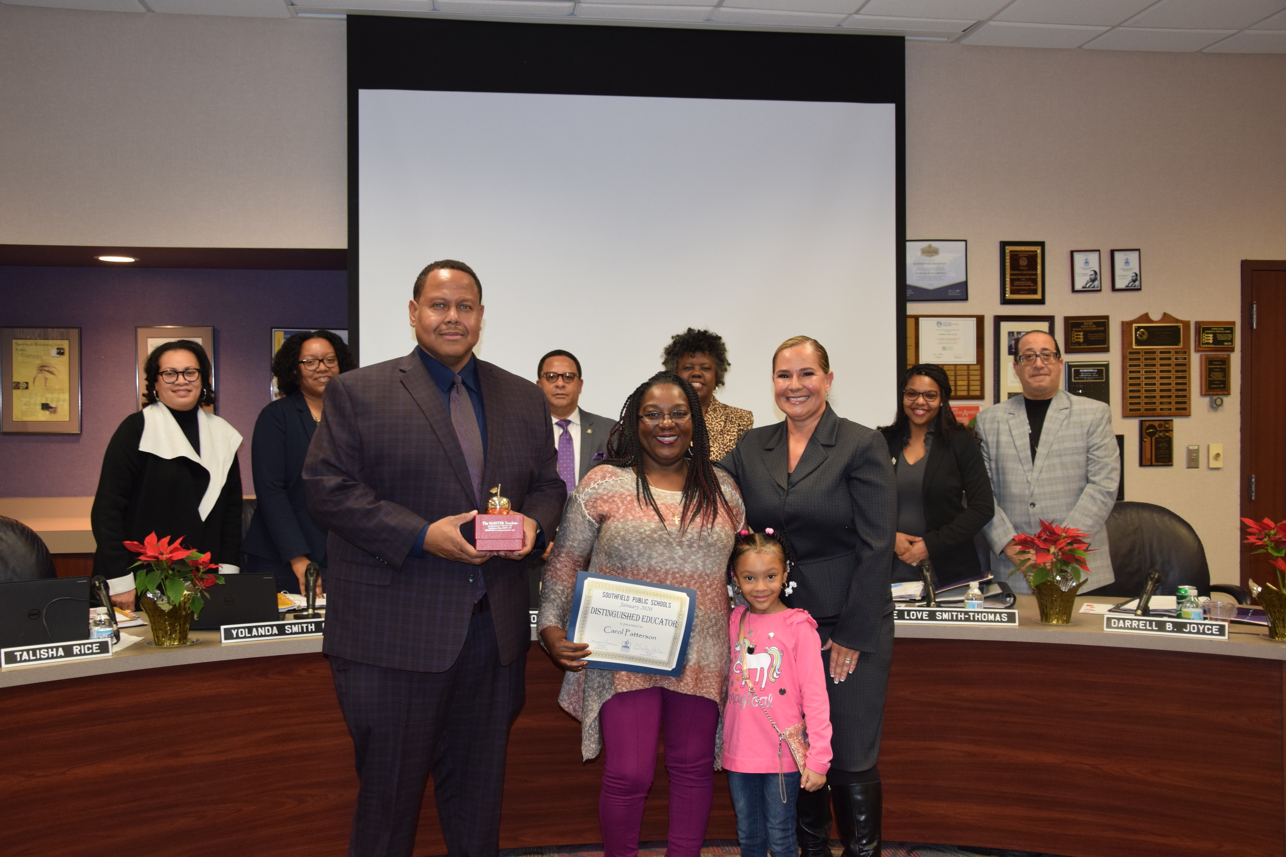 Officer Patterson honored as SPS January 2020 Distinguished Educator